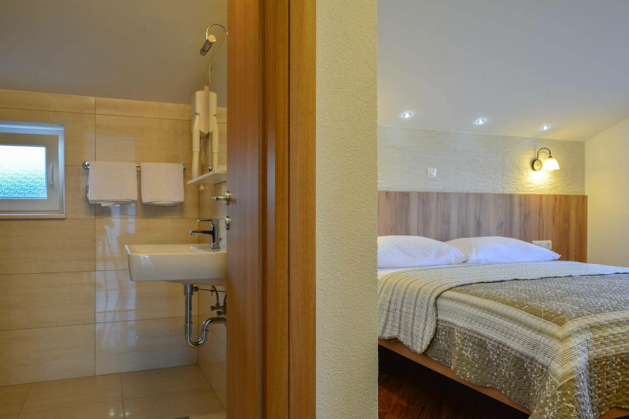 Luxury Apartments Villa Tea تروغير المظهر الخارجي الصورة