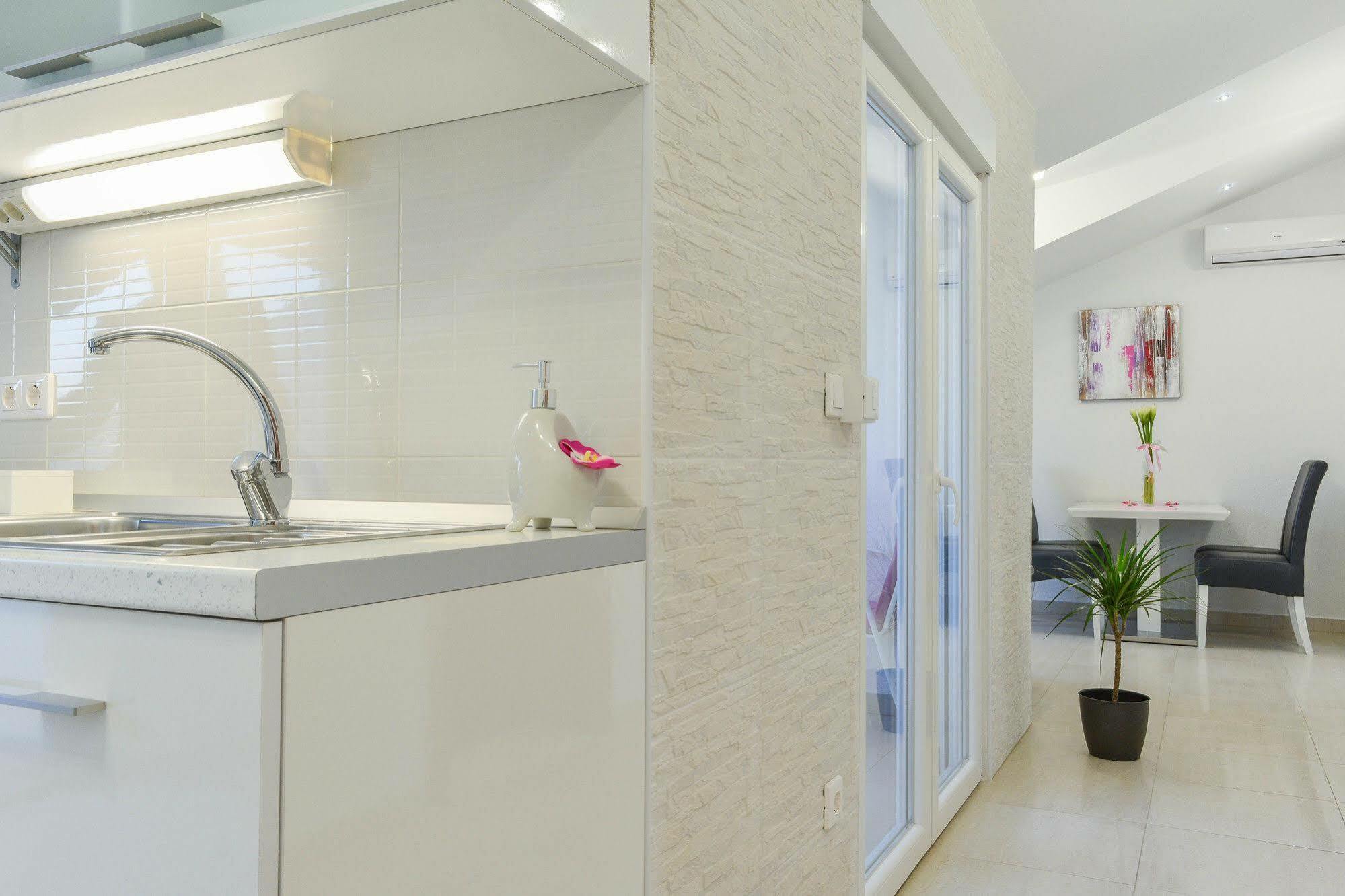 Luxury Apartments Villa Tea تروغير المظهر الخارجي الصورة