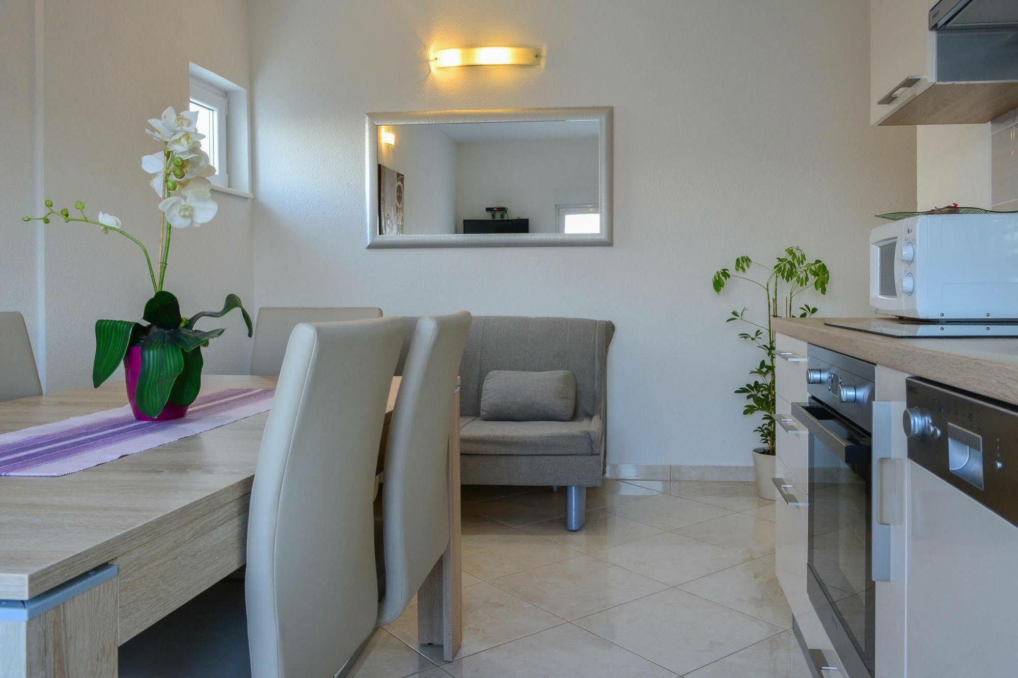 Luxury Apartments Villa Tea تروغير المظهر الخارجي الصورة
